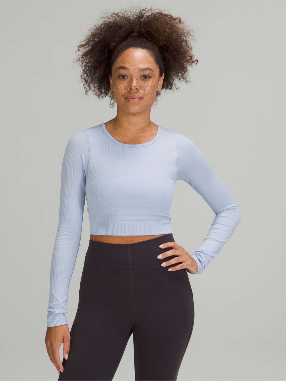 lululemon Size 10 Ebb to Street Cropped Ribbed Long Sleeve in Blue Linen